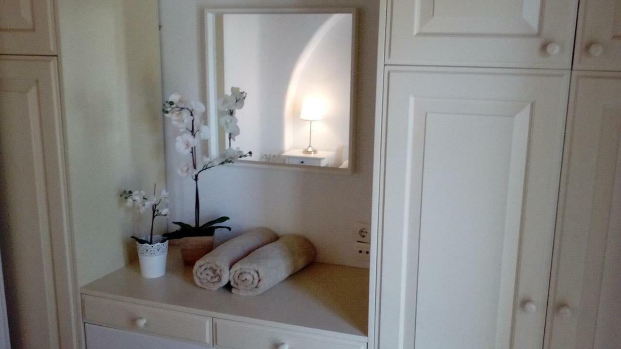 Mykonian Aroma House Apartment ออร์นอส ภายนอก รูปภาพ